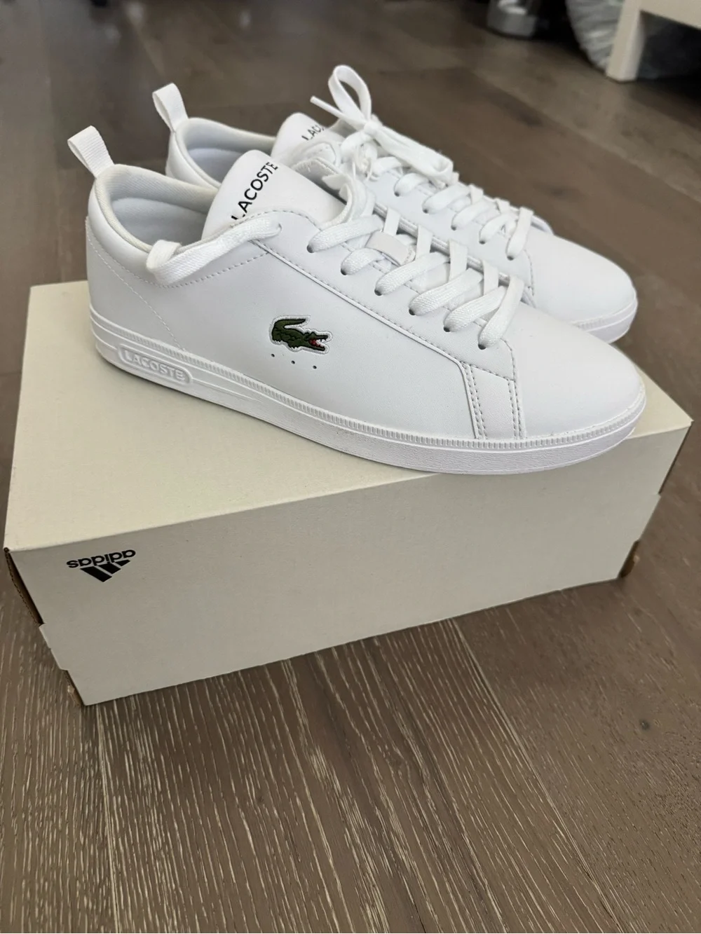 Lacoste White Low-Top Sneakers with Green Crocodile Logo